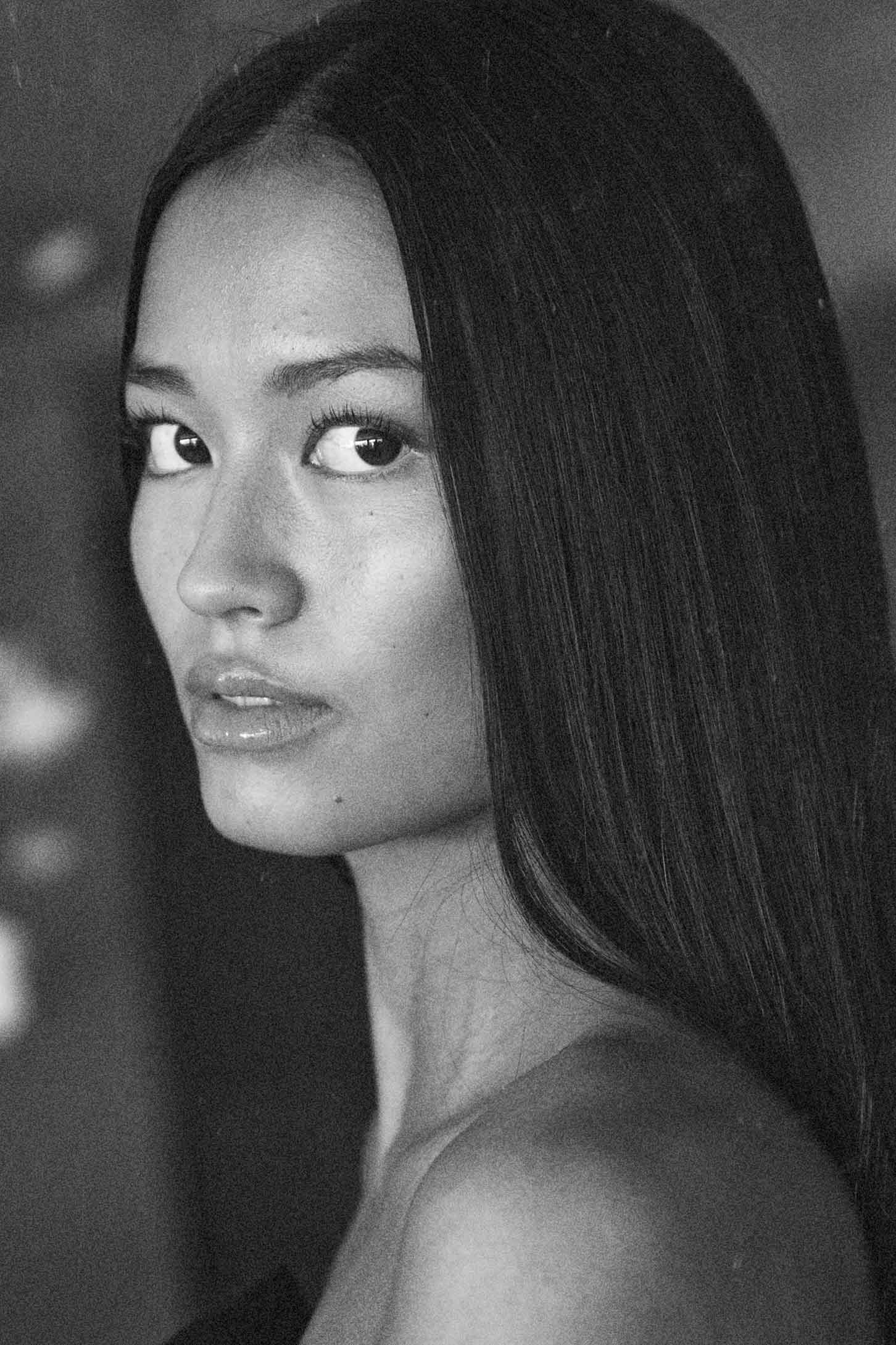 new face headshot for Ella