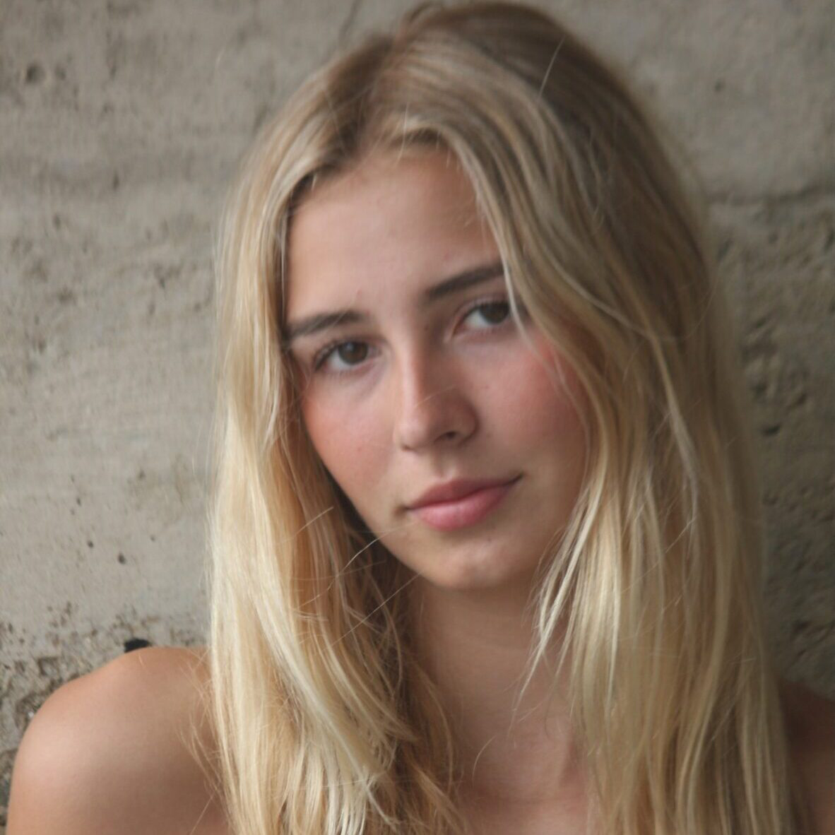 new face headshot for Addysin